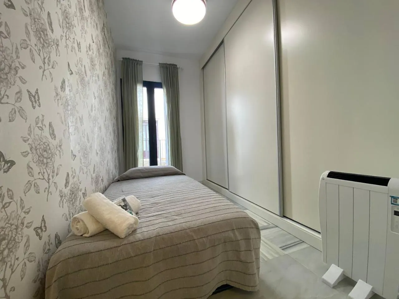 Duplex En Casco Historico, Terraza, Garaje, Wi-Fi Lägenhet Sanlúcar de Barrameda 0*,  Spanien