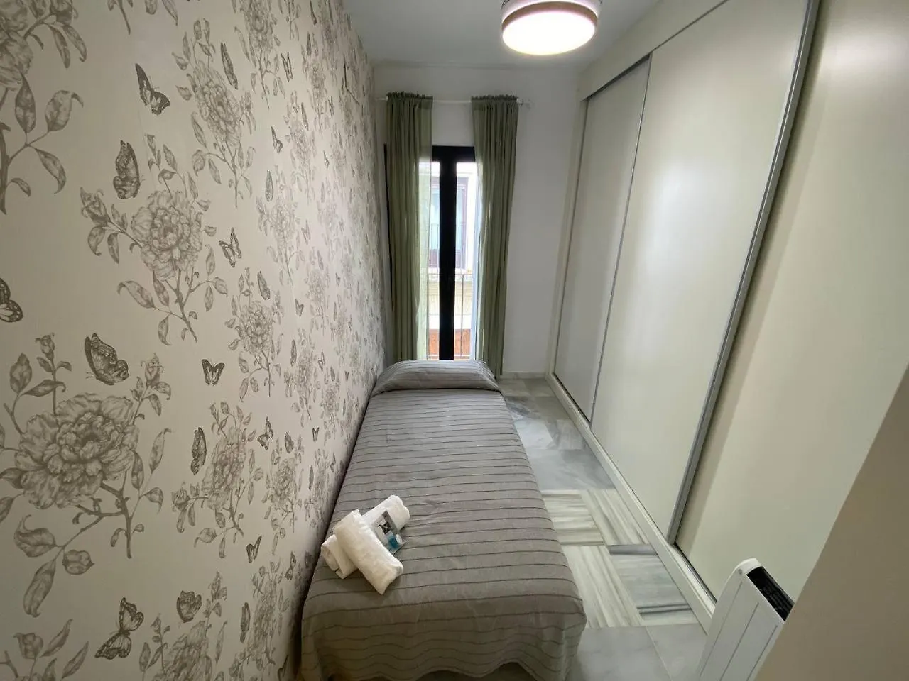 Apartmán Duplex En Casco Historico, Terraza, Garaje, Wi-Fi Sanlúcar de Barrameda 0*,